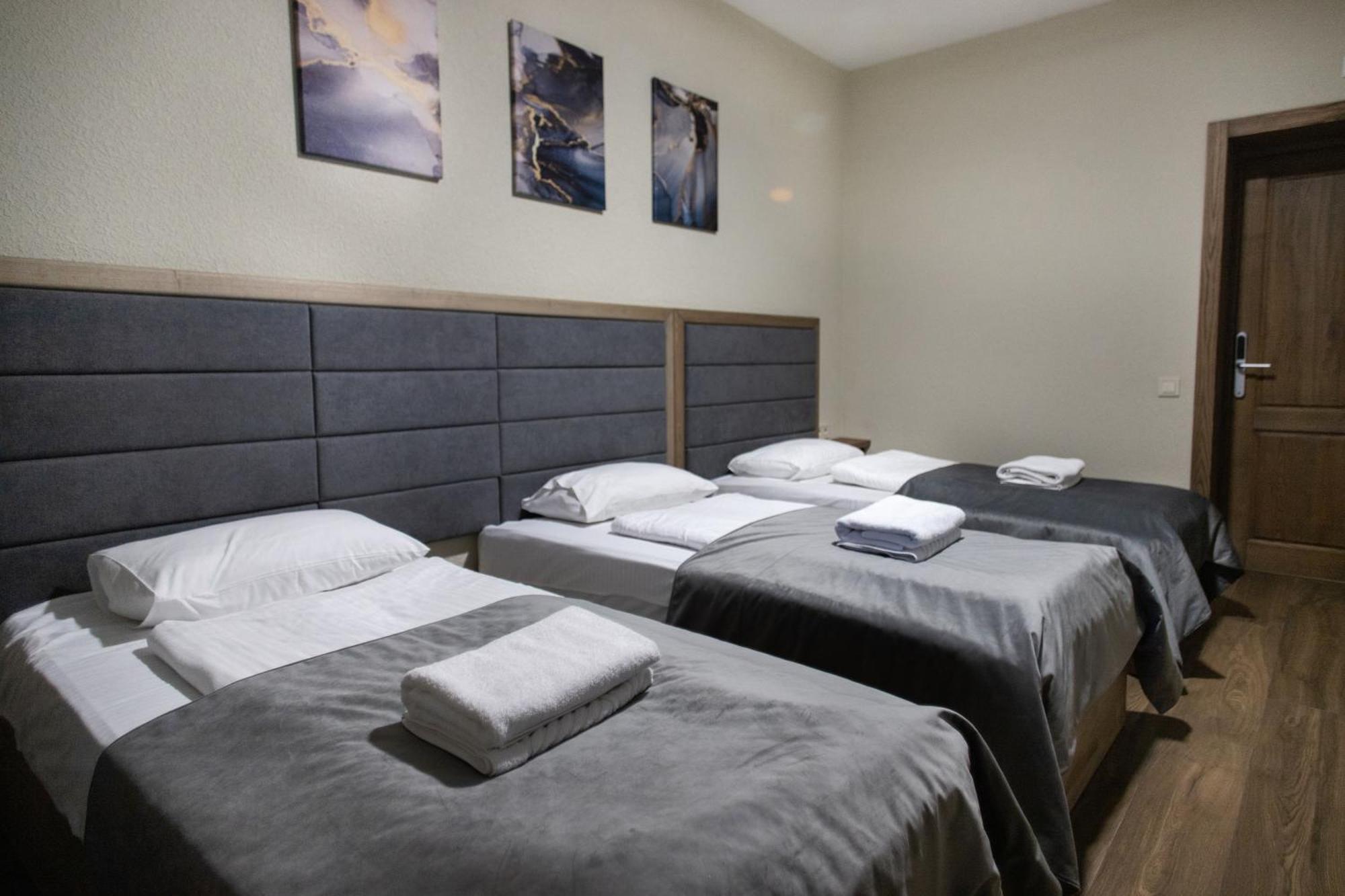Nesvit Hotel Kiev Eksteriør billede